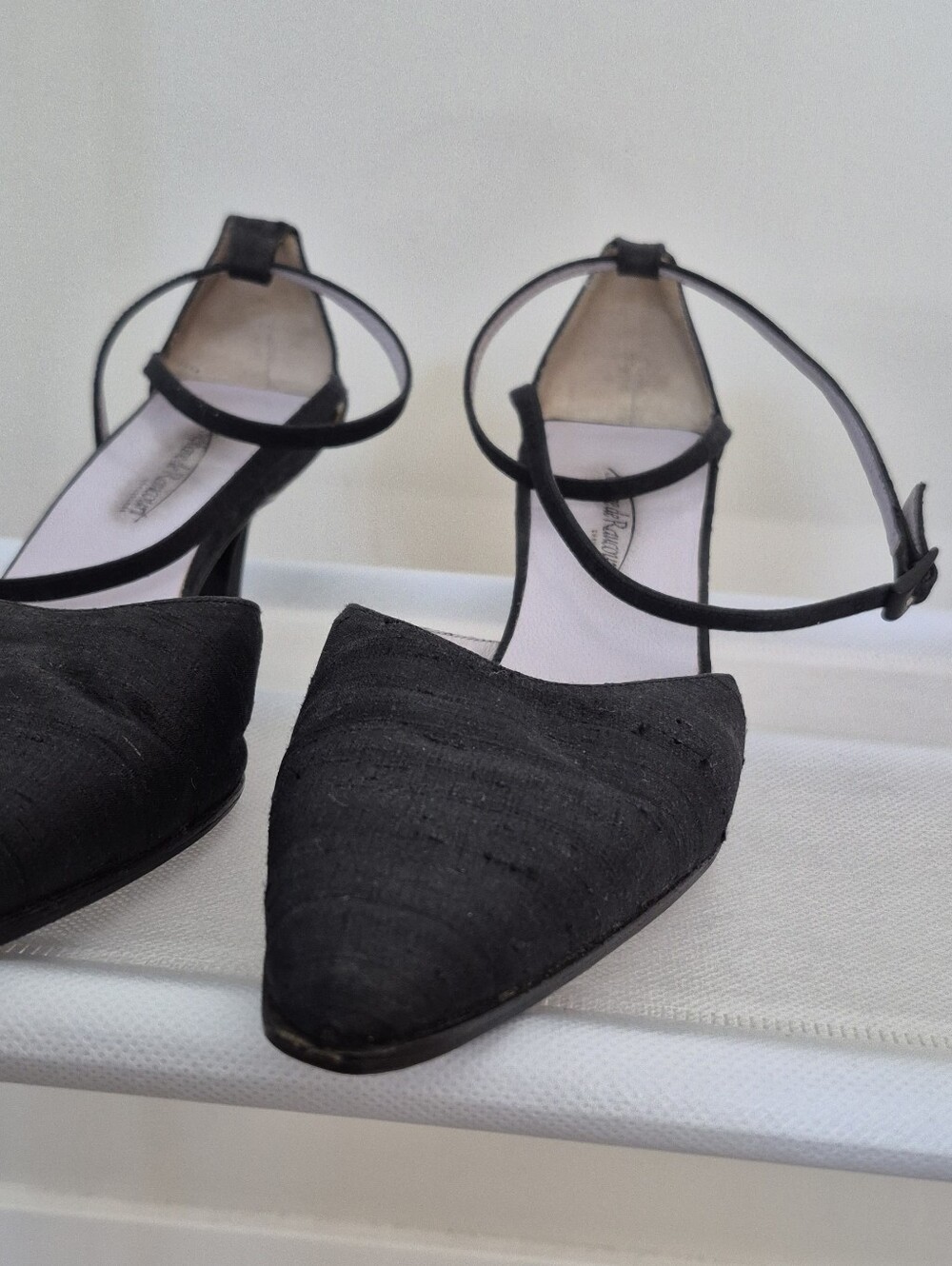 Stephane de Raucourt Heels Size 7.5 - Picture 2 of 8